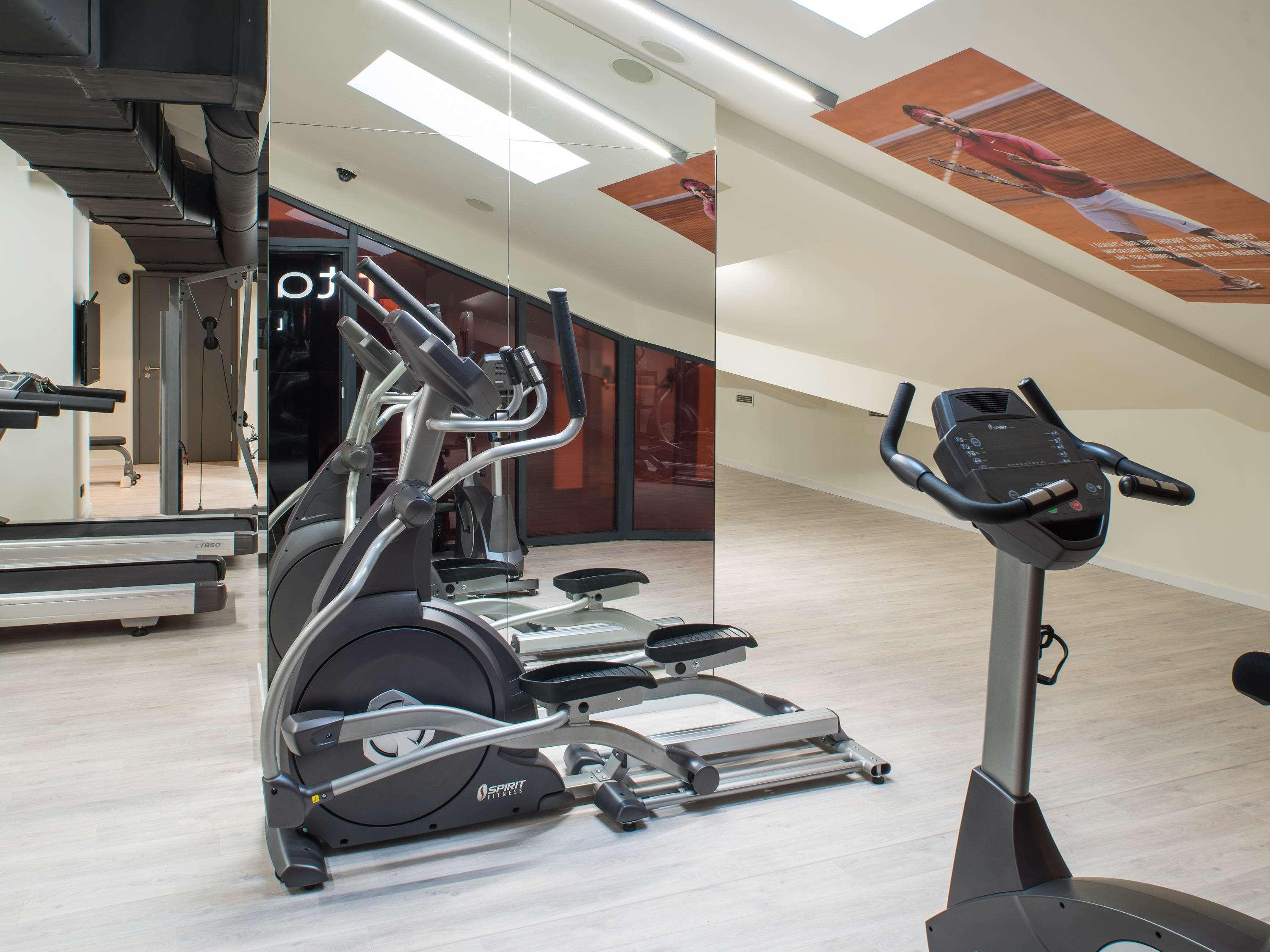 Pullman Riga Old Town Hotel Exterior foto A home gym