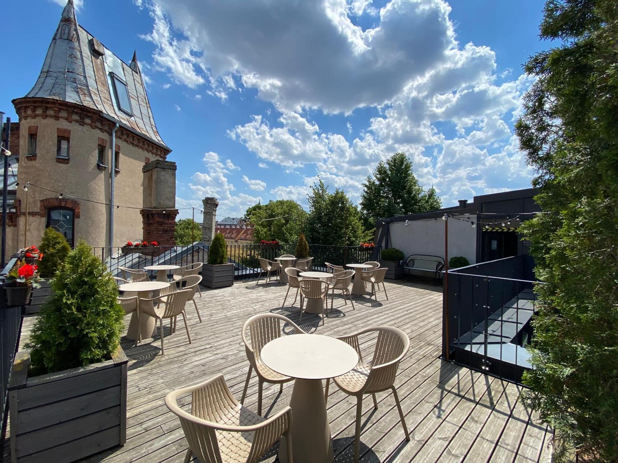 Pullman Riga Old Town Hotel Exterior foto The rooftop terrace at the hotel