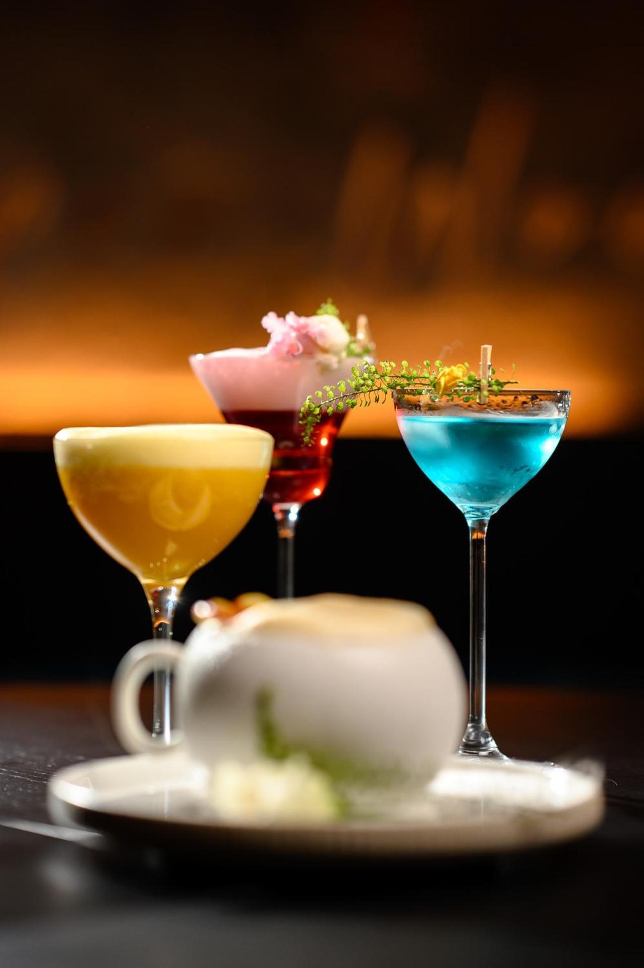 Pullman Riga Old Town Hotel Exterior foto A selection of cocktails