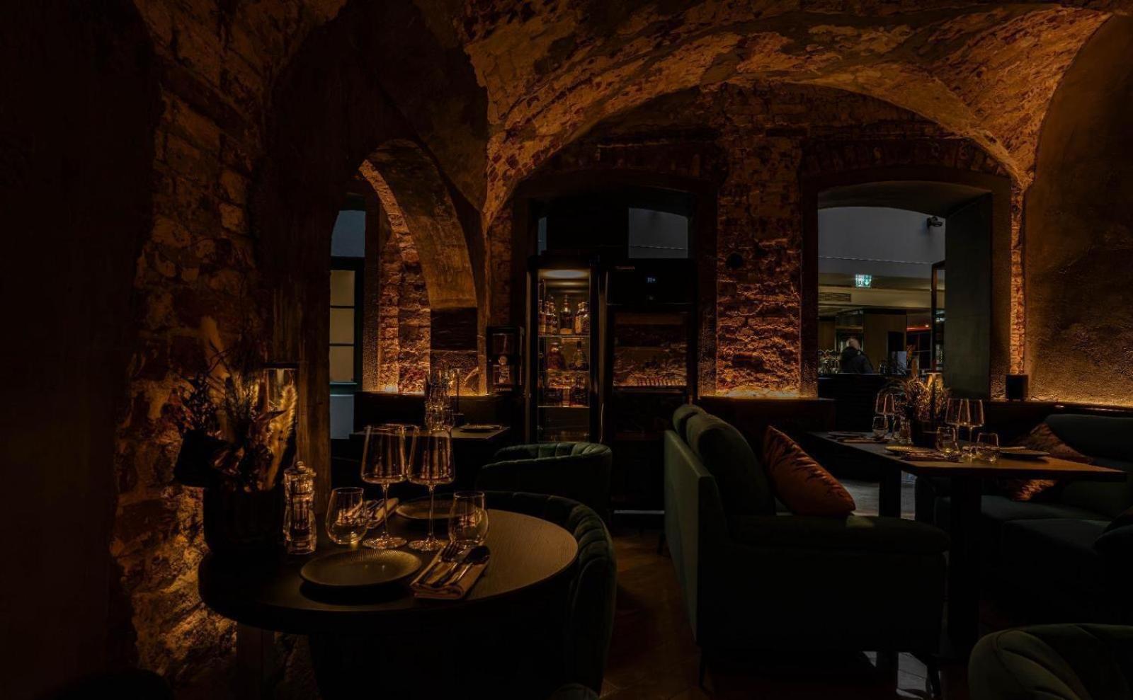 Pullman Riga Old Town Hotel Exterior foto Restaurant AOC
