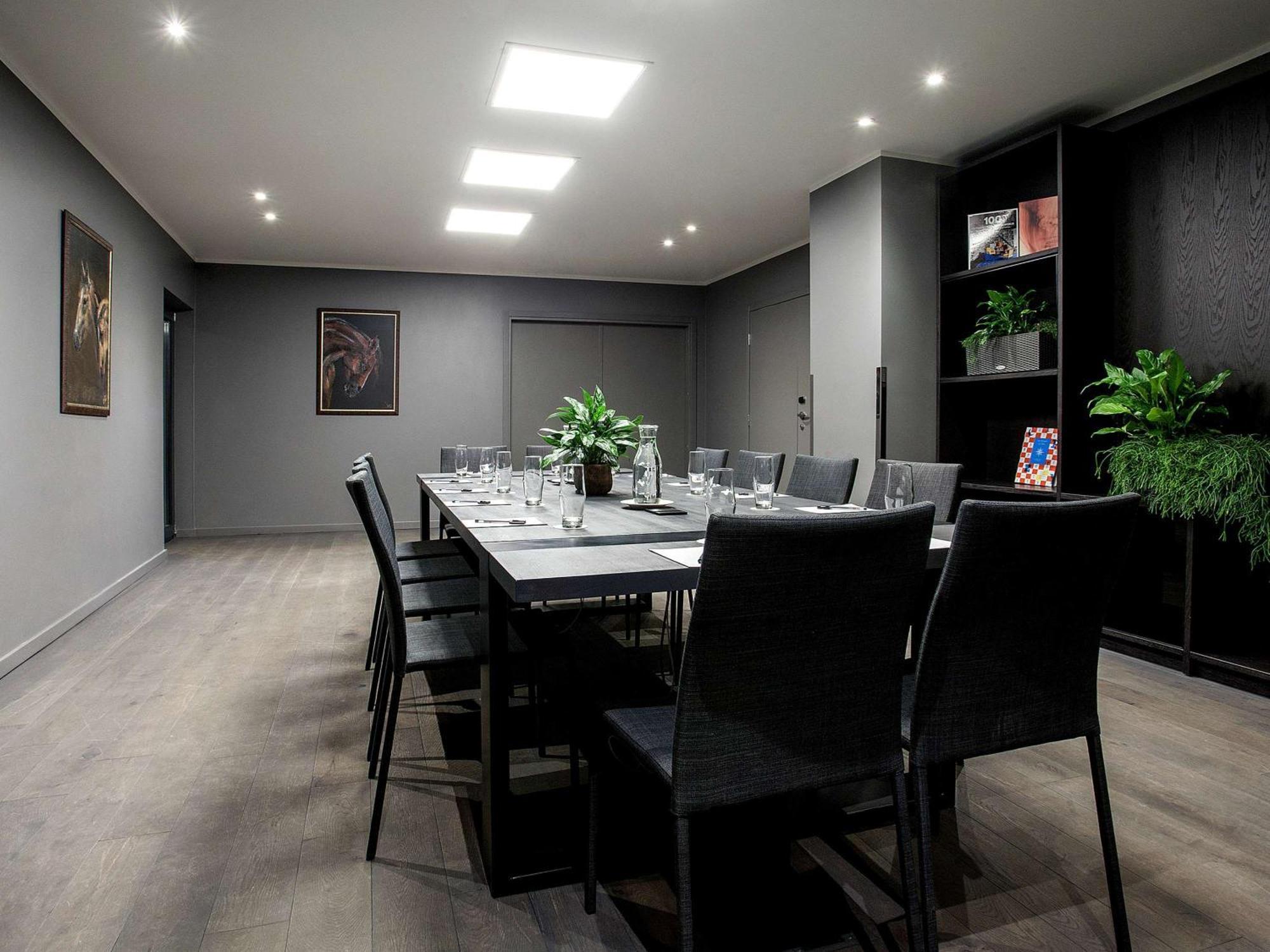 Pullman Riga Old Town Hotel Exterior foto The boardroom at the London headquarters