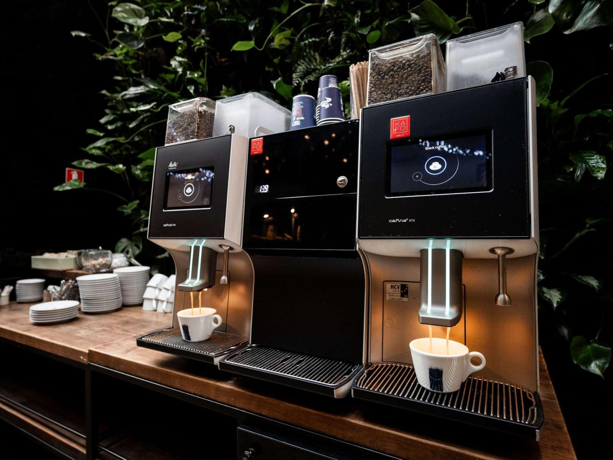 Pullman Riga Old Town Hotel Exterior foto A coffee machine